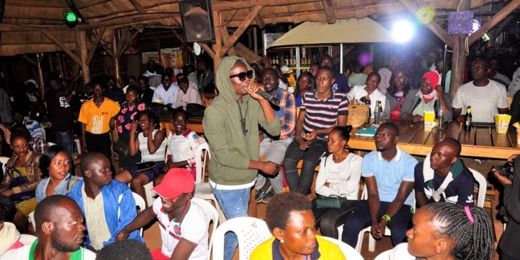 UG Pineapple Comedy attracts revelers back to Laftz Lounge