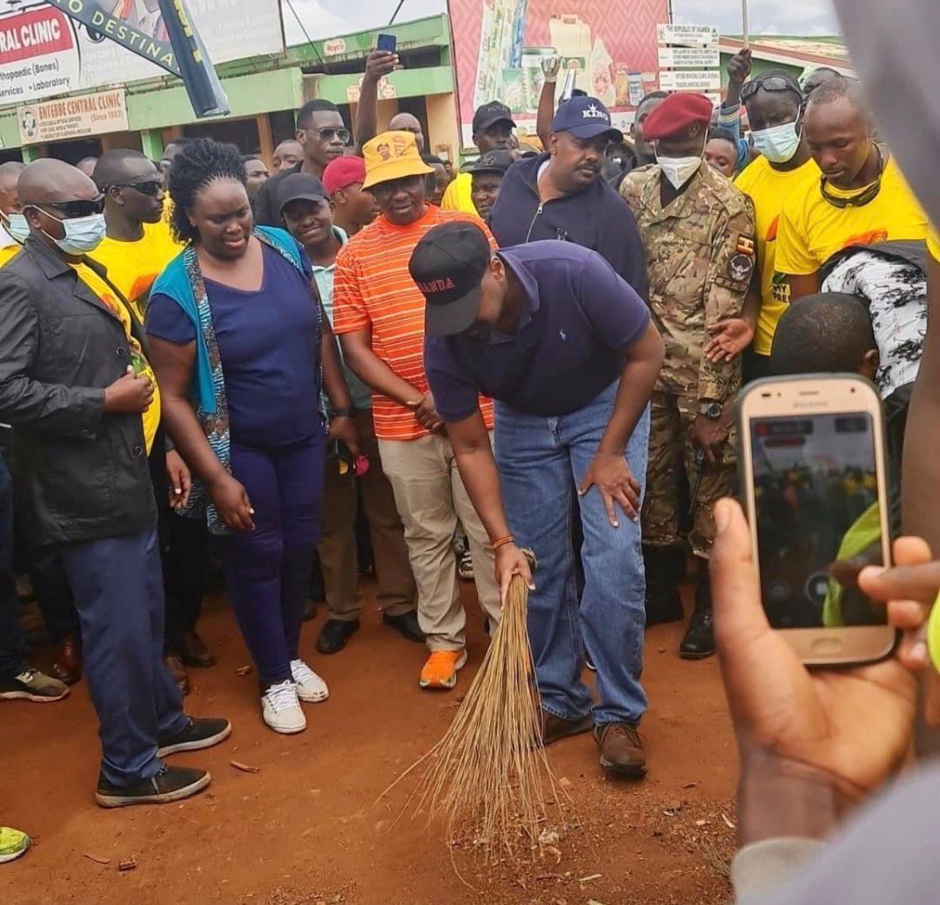 FROM CLEANING KAMPALA TO SHAPING REGIONAL SECURITY: Muhoozi Flies to Kigali for High-Stakes Kagame Talks. Military Chief to Meet Rwanda’s President as Kampala and Kigali Deepen Defence Ties, Focus on Eastern Congo Crisis